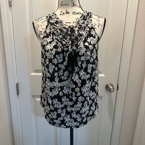 Elle Women’s Floral Tie-Neck Sleeveless Top - Black/White